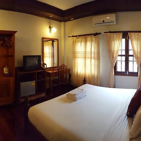 Phounsab Guesthouse Luang Prabang Esterno foto