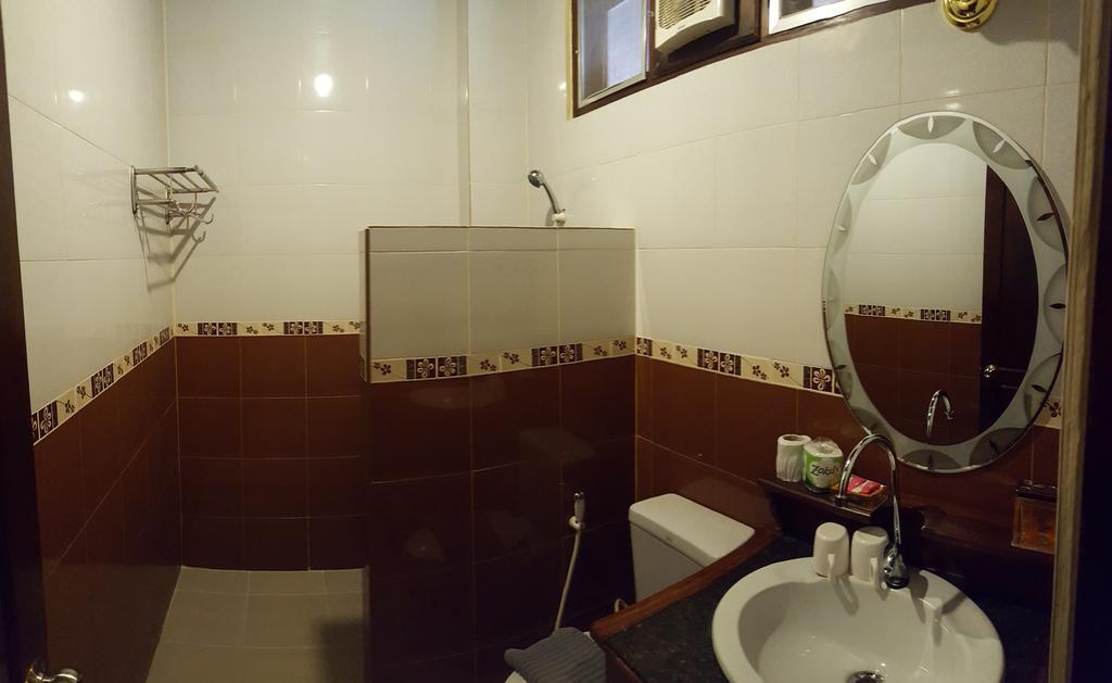 Phounsab Guesthouse Luang Prabang Esterno foto