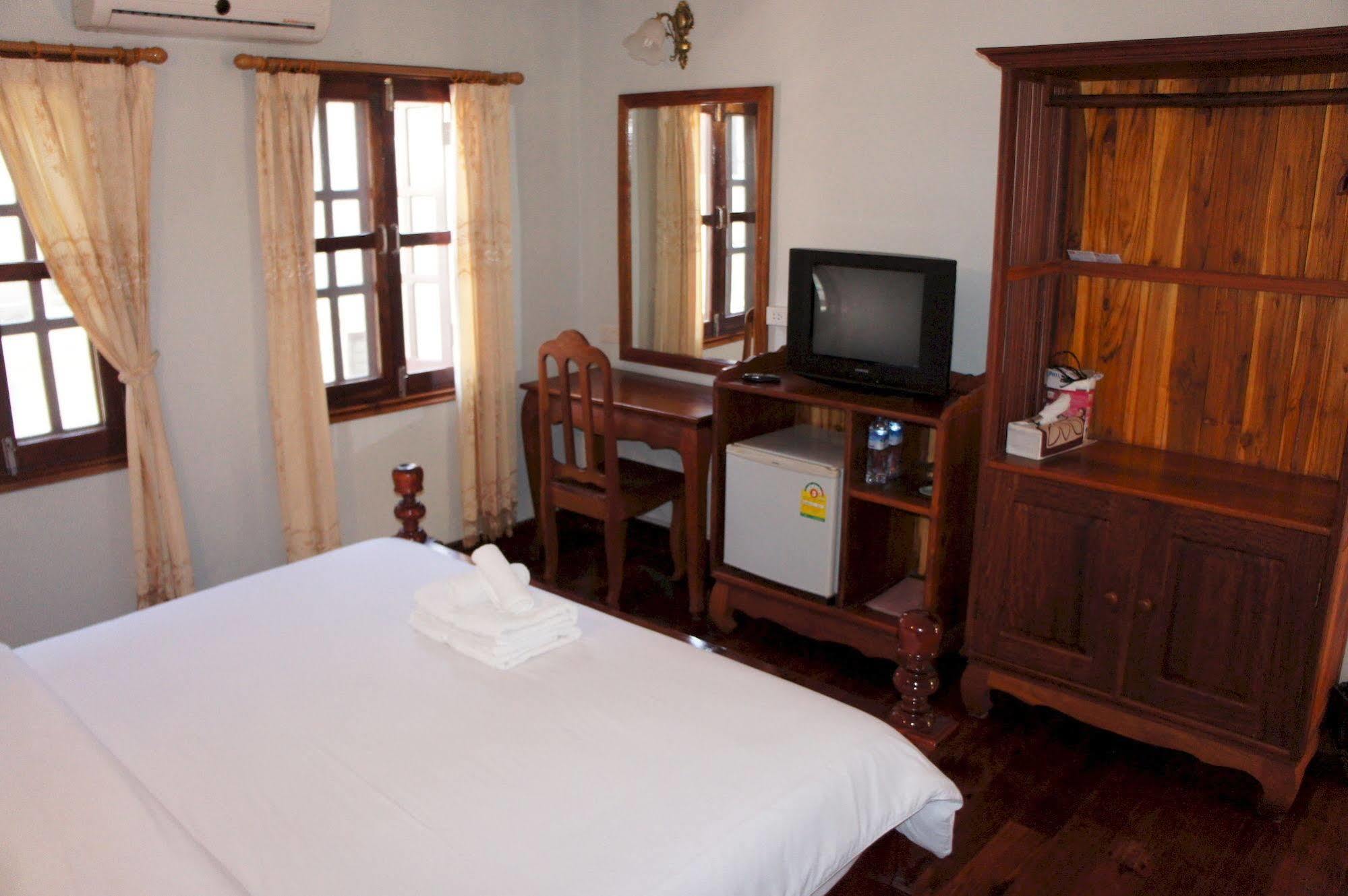 Phounsab Guesthouse Luang Prabang Esterno foto
