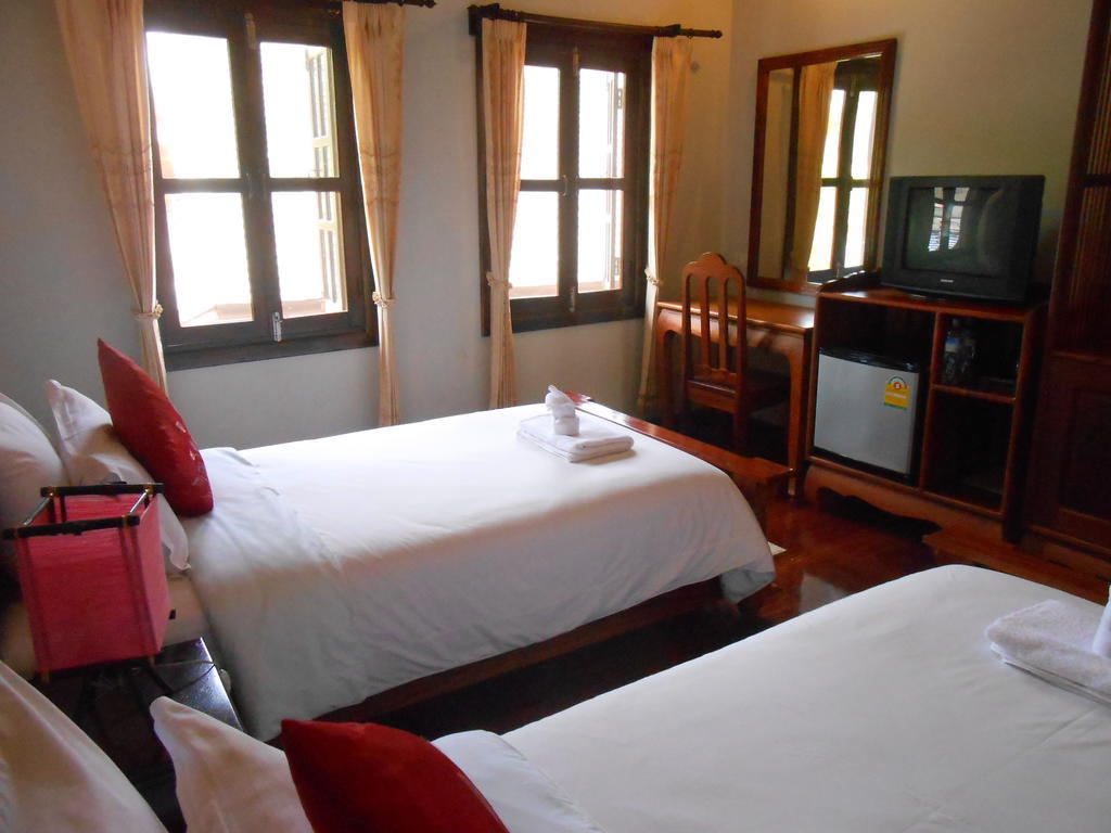Phounsab Guesthouse Luang Prabang Esterno foto