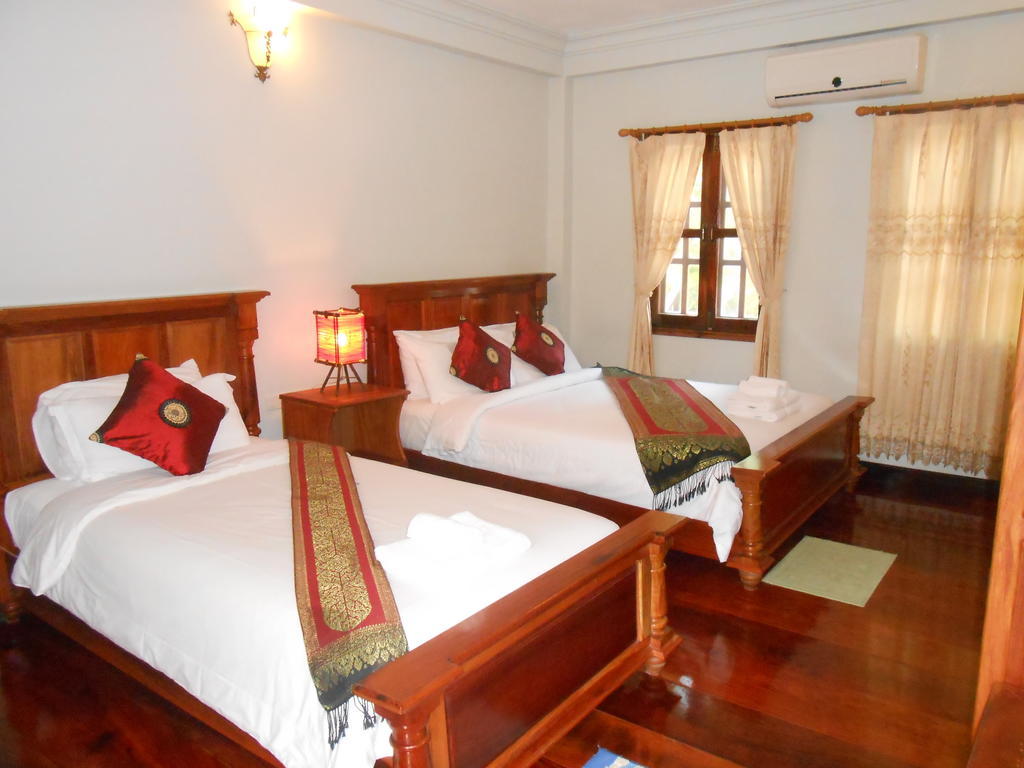 Phounsab Guesthouse Luang Prabang Esterno foto