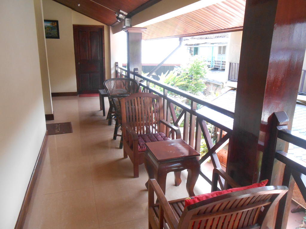 Phounsab Guesthouse Luang Prabang Esterno foto
