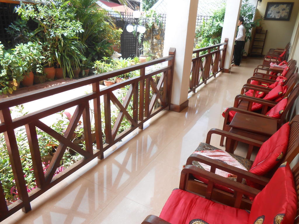 Phounsab Guesthouse Luang Prabang Esterno foto